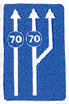 CARRILES RESERVADOS PARA EL TRAFICO EN FUNCION DE LA VELOCIDAD SEALIZADA. Indica que el carril sobre el que est situada la seal de velocidad mnima slo puede ser utilizado por los vehculos que circulen a velocidad igual o superior a la indicada, aunque si las circunstancias lo permiten deben circular por el carril de la derecha. El final de la obligatoriedad de velocidad mnima vendr establecido por la seal S-52 o R-506.